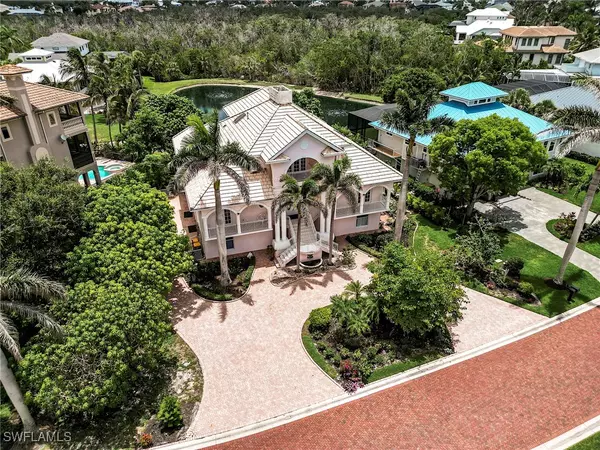 192 Topanga DR, Bonita Springs, FL 34134