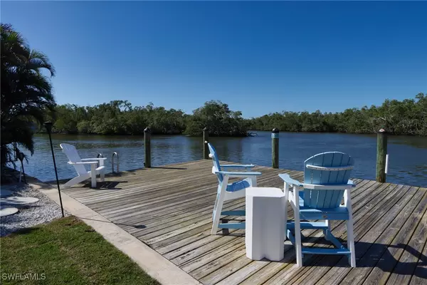 Naples, FL 34104,1712 Harbor LN