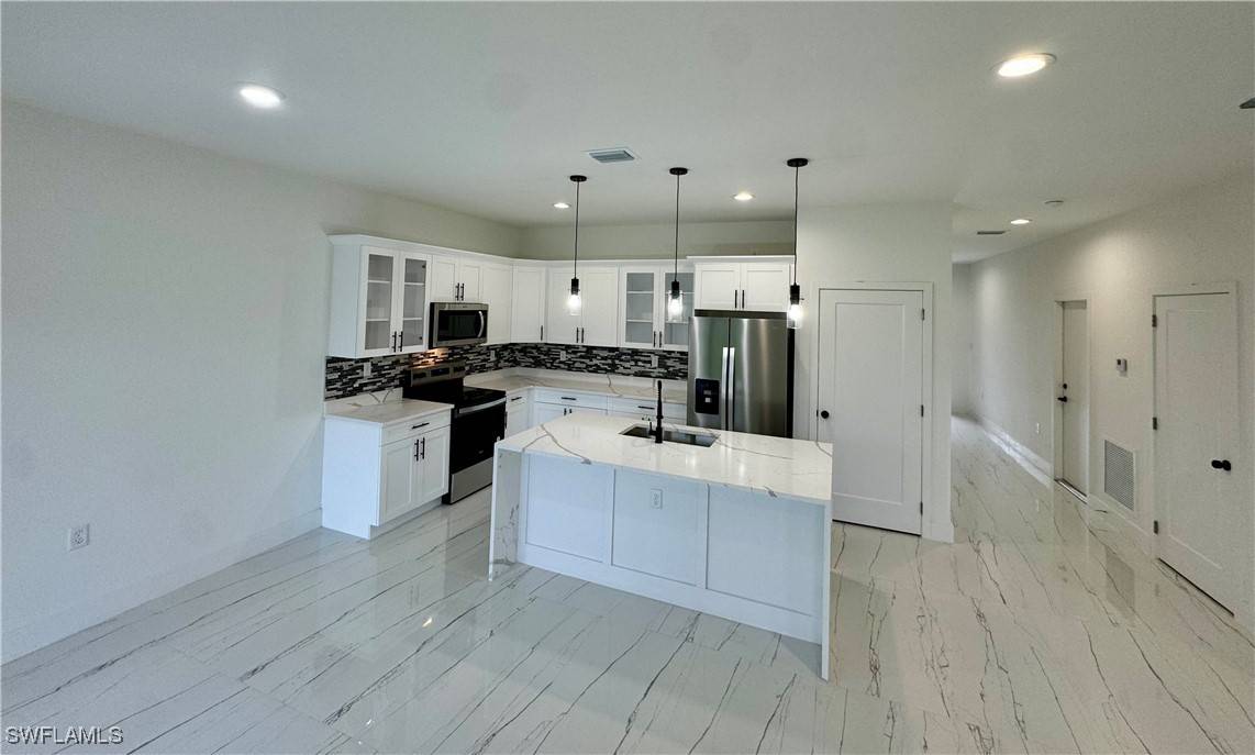 Labelle, FL 33935,6010 Acorn CIR