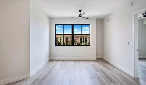 Estero, FL 33928,22980 Vista Edera CIR #2-417