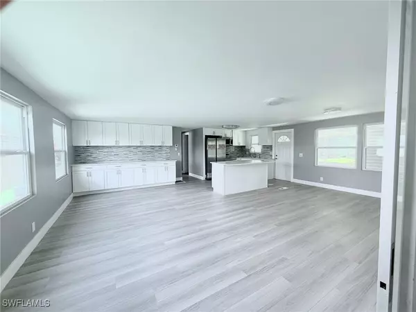 Fort Myers, FL 33905,44A Channel LN