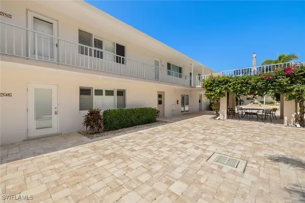 Naples, FL 34102,548 Broad AVE S #548