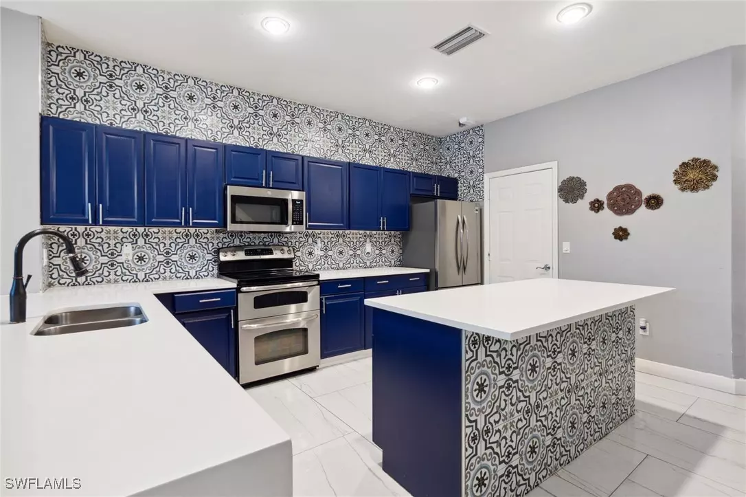 Naples, FL 34110,15873 Marcello CIR #76