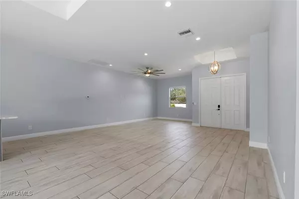 Bonita Springs, FL 34135,26724 Morton AVE