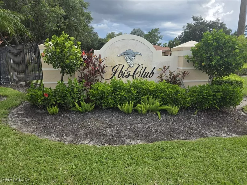 8245 Ibis Club DR #415, Naples, FL 34104