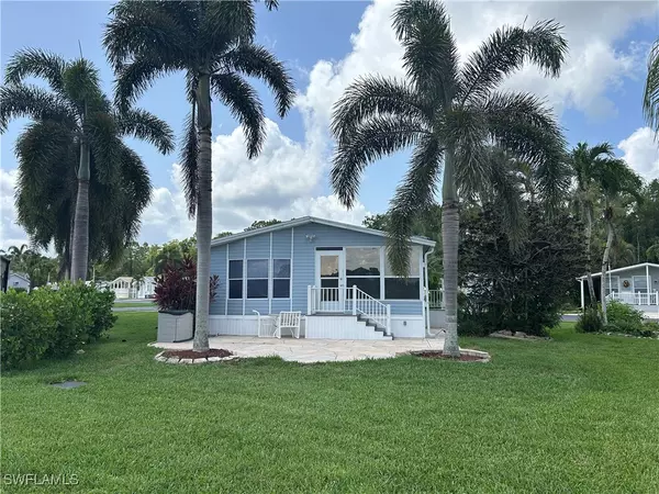 Naples, FL 34120,3027 Crystal Lake DR