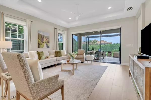 15146 Tolmino ST, Naples, FL 34114