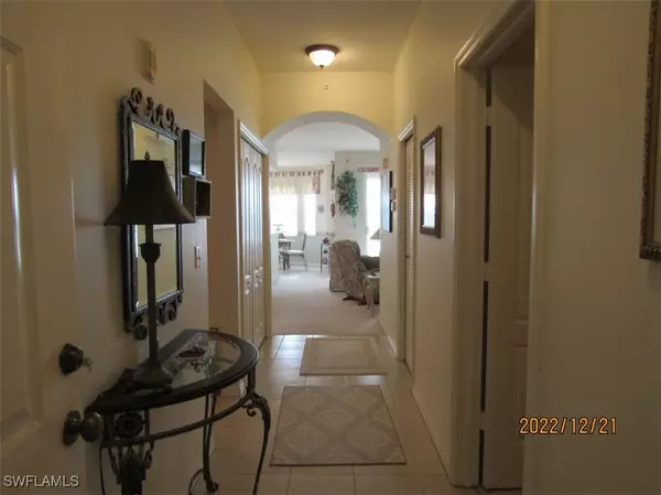 Fort Myers, FL 33966,8076 Queen Palm LN #437