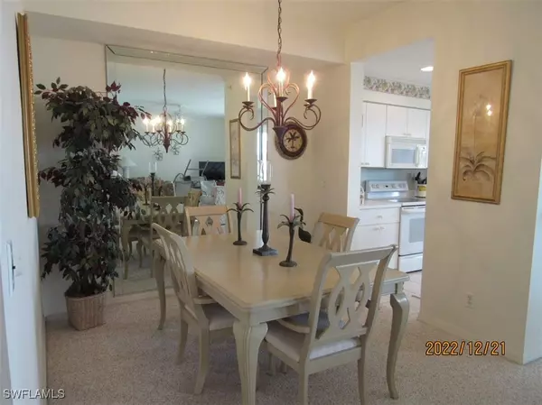 Fort Myers, FL 33966,8076 Queen Palm LN #437