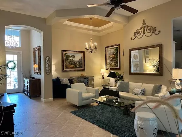 Naples, FL 34110,16156 Parque LN