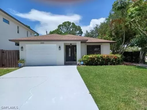 Naples, FL 34108,595 93rd AVE N