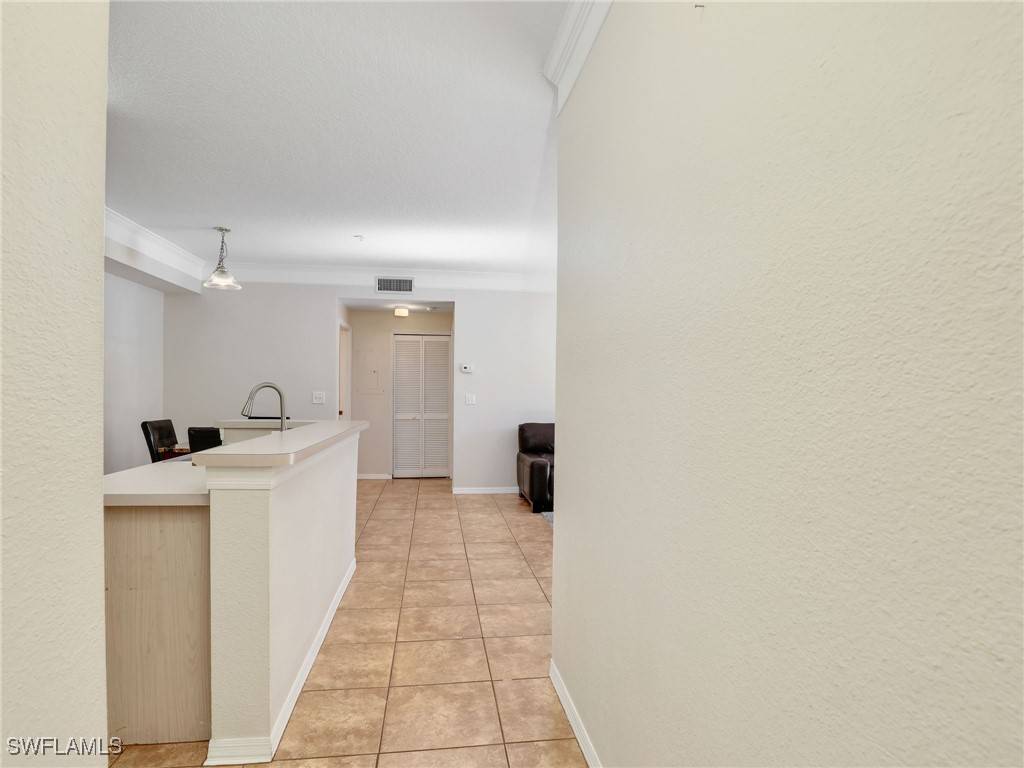 Fort Myers, FL 33913,11571 Villa Grand #604