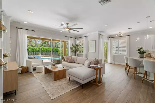 6737 Marbella LN, Naples, FL 34105
