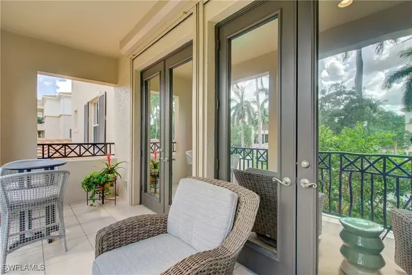 Naples, FL 34109,2855 Tiburon BLVD E #102