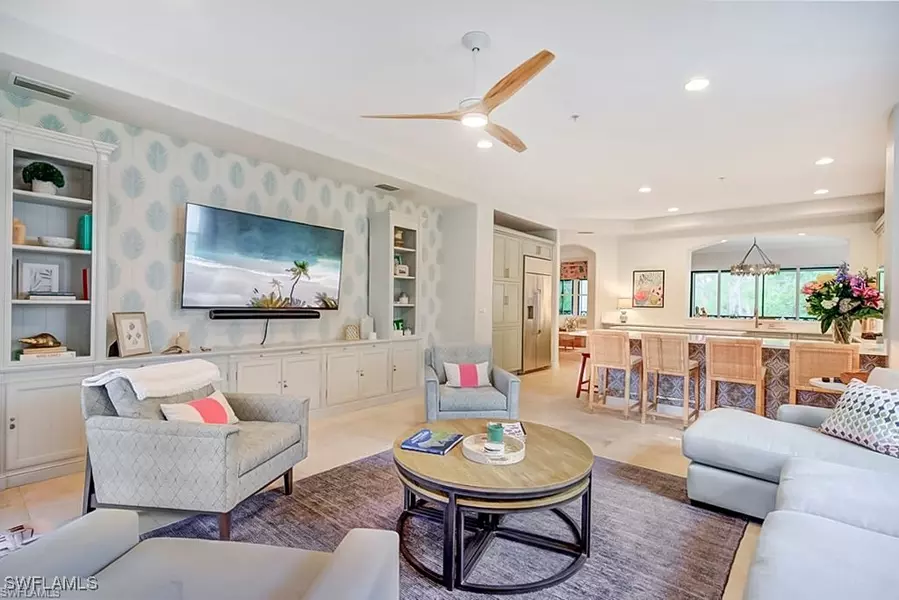 2855 Tiburon BLVD E #102, Naples, FL 34109