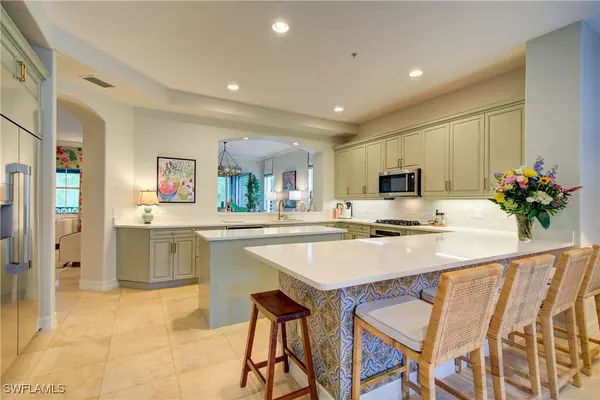 Naples, FL 34109,2855 Tiburon BLVD E #102