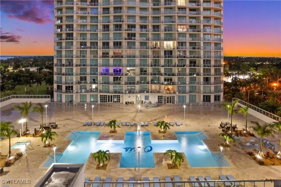 3000 Oasis Grand BLVD #1702, Fort Myers, FL 33916