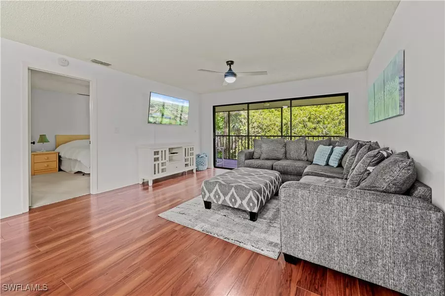 240 Pebble Beach CIR #F206, Naples, FL 34113