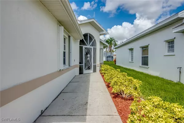 North Fort Myers, FL 33917,17791 Pineapple Palm CT
