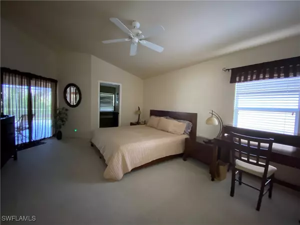 Naples, FL 34109,7057 Timberland CIR