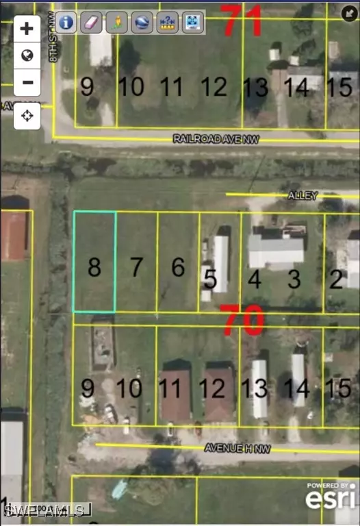 Moore Haven, FL 33471,798 Railroad AVE NW