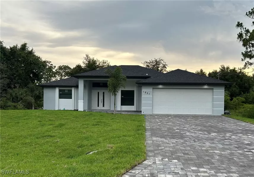 1621 Lincoln AVE, Lehigh Acres, FL 33972