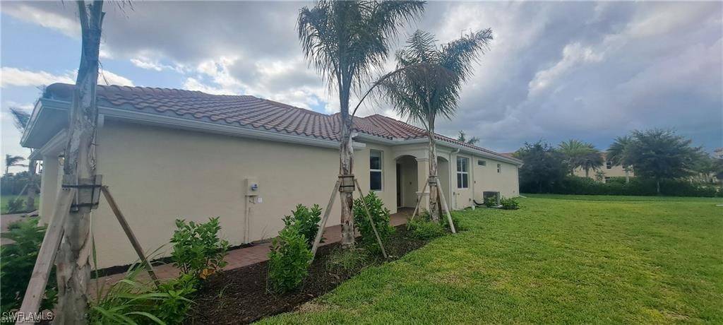 Naples, FL 34120,2092 Wellington ST