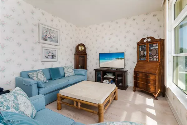Marco Island, FL 34145,225 Meadowlark CT