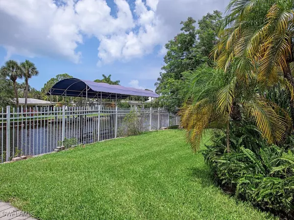 Naples, FL 34102,1486 13th AVE N
