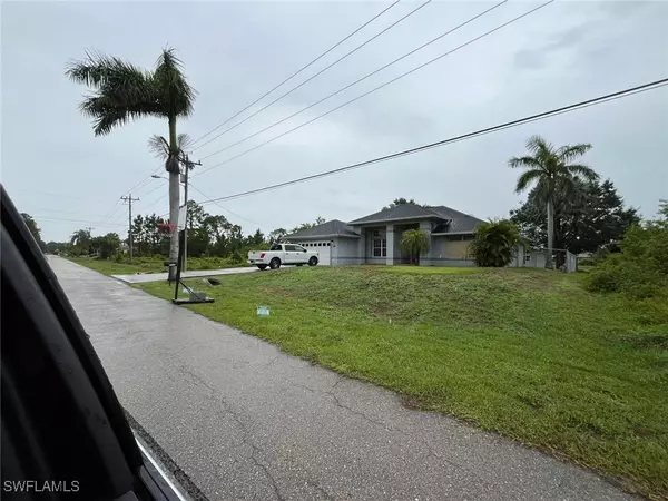 Lehigh Acres, FL 33974,731 Bently ST E