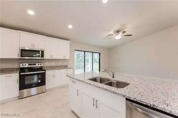 Lehigh Acres, FL 33971,3411 21st ST W