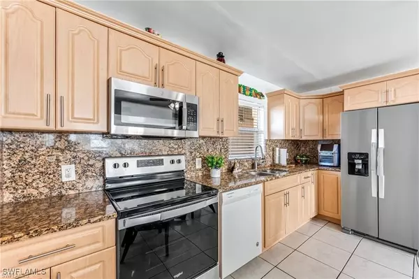 2200 50th ST SW, Naples, FL 34116