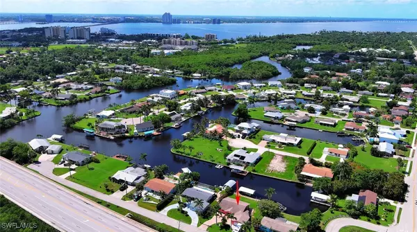North Fort Myers, FL 33903,467 Stipe ST