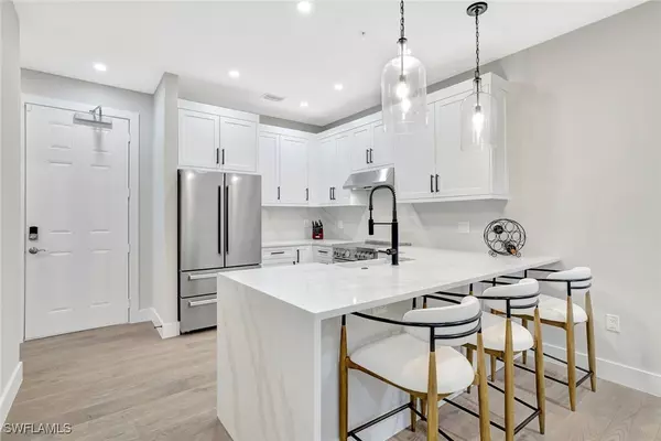 9037 Alturas ST #3705, Naples, FL 34113