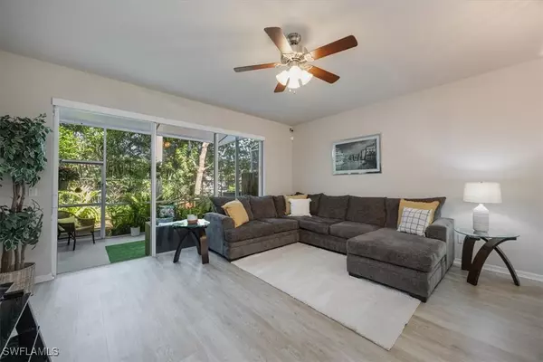 15809 Marcello CIR, Naples, FL 34110