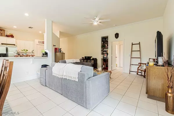 Naples, FL 34117,1031 17th ST SW