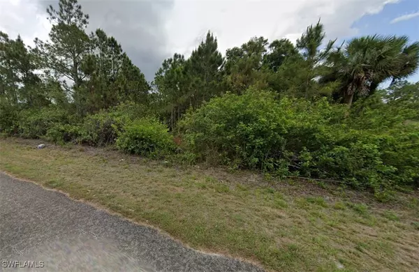 816 Fitch AVE, Lehigh Acres, FL 33972