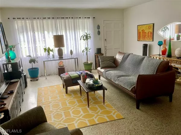 Fort Myers, FL 33901,4360 Deleon ST