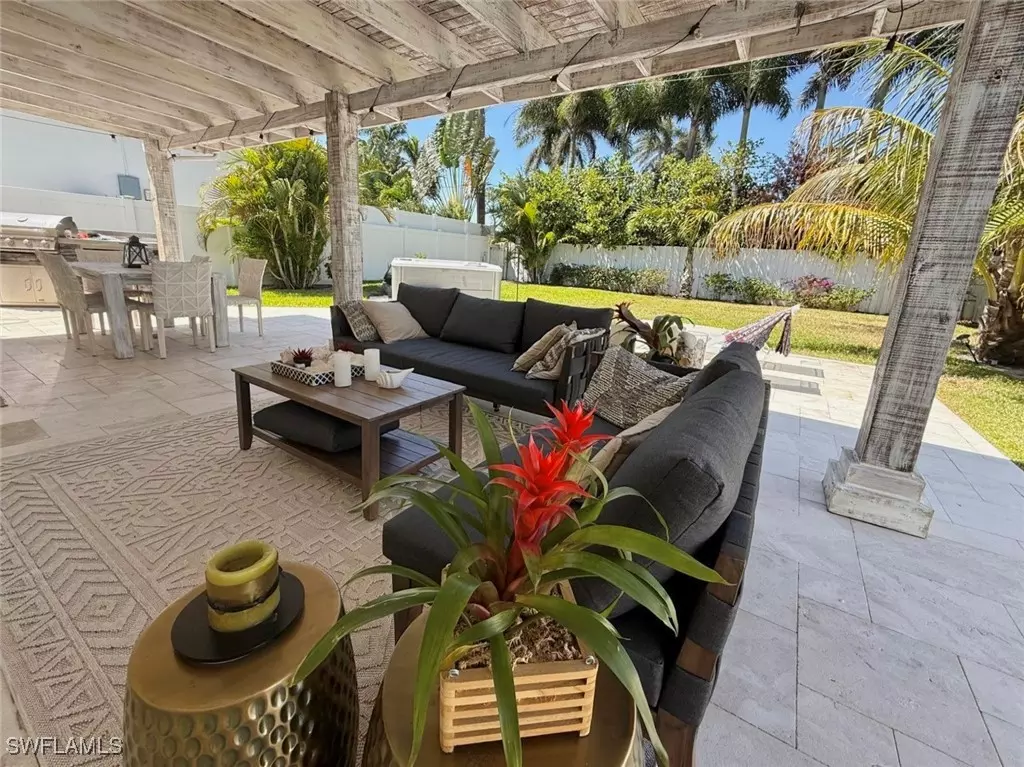 Naples, FL 34108,771 94th AVE N