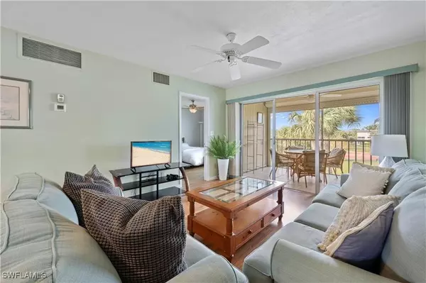 1018 Manatee RD #E302,  Naples,  FL 34114