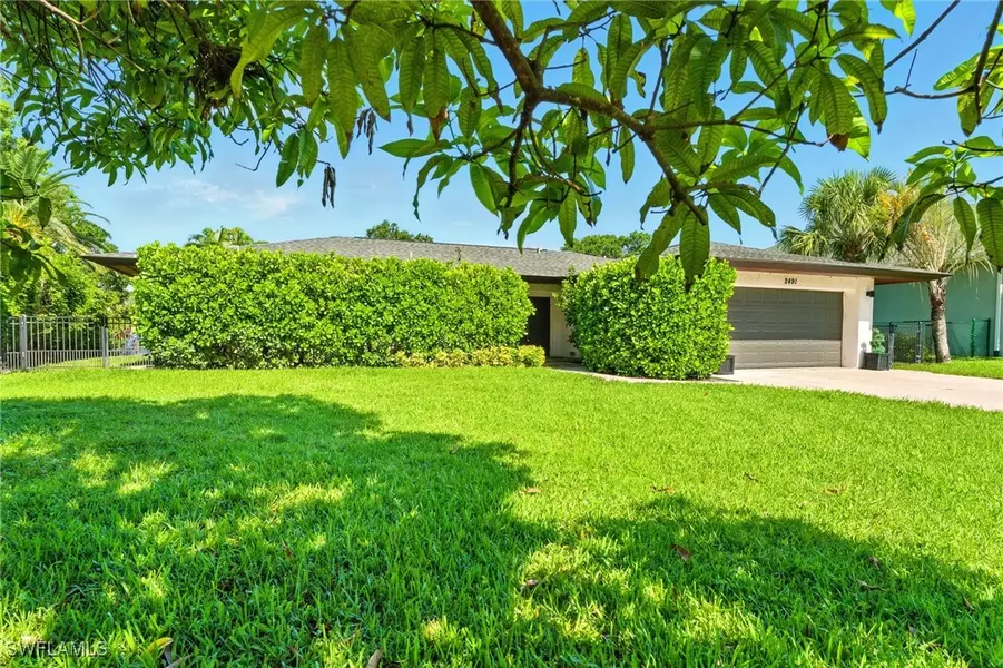 2491 43rd ST SW, Naples, FL 34116