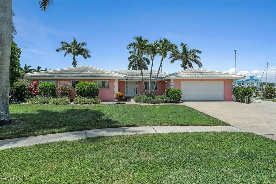 849 Buttonwood CT, Marco Island, FL 34145