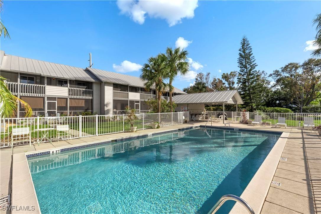 1297 7th AVE N #102, Naples, FL 34102
