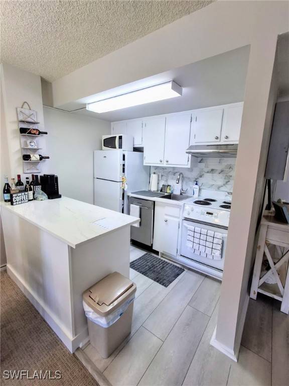 Naples, FL 34108,1 Bluebill AVE #702