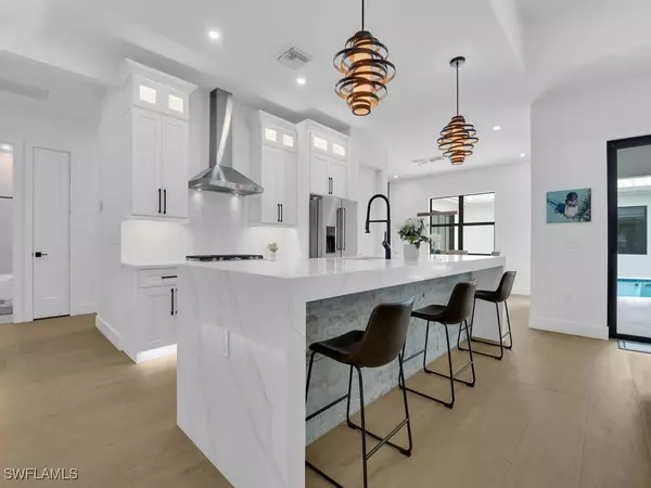 Naples, FL 34117,3475 3rd AVE SW