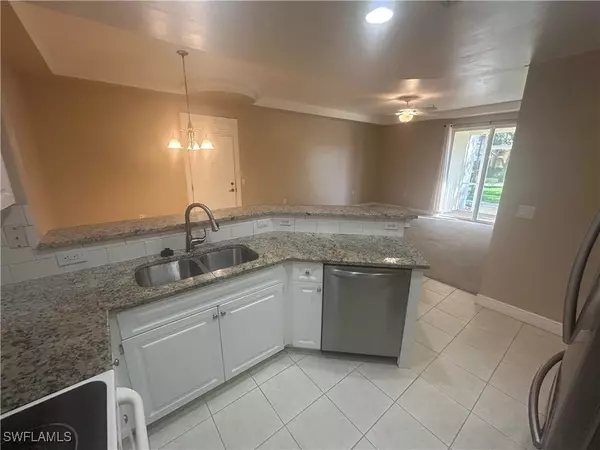 Cape Coral, FL 33909,3944 Pomodoro CIR #103