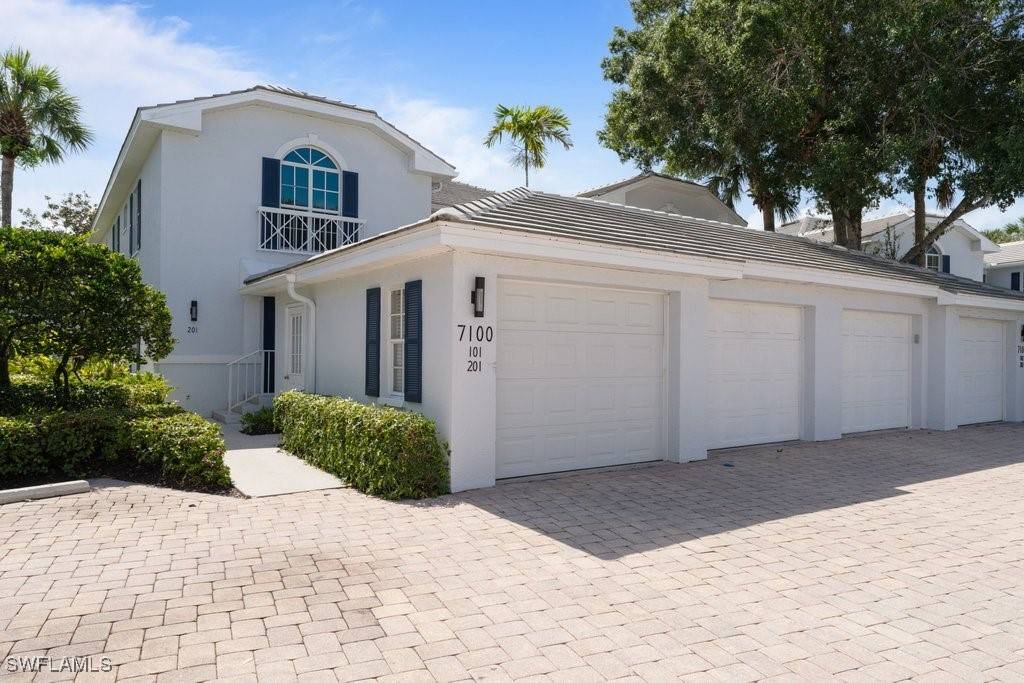 7100 Barrington CIR #4, Naples, FL 34108