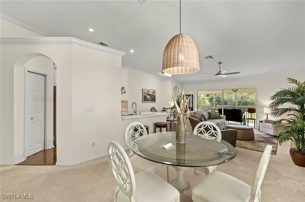 Naples, FL 34104,6862 Sterling Greens DR #202