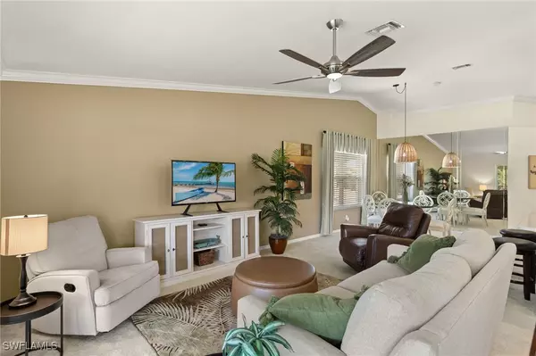 Naples, FL 34104,6862 Sterling Greens DR #202