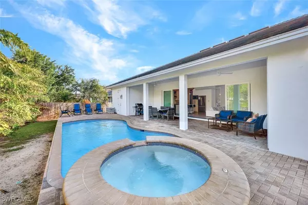 Marco Island, FL 34145,445 S Heathwood DR